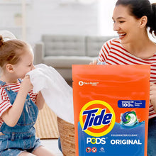 画像をギャラリービューアに読み込む, タイド 洗濯洗剤 ポッド オリジナルの香り 31パック入り ランドリー ディタ―ジェント パック 3イン1 / 771g (27oz) Tide