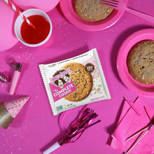 画像をギャラリービューアに読み込む, レニー&ラリーズ / プロテイン クッキー コンプリート ビーガン クランチクッキー バースデーケーキ味 12枚 48oz Lenny & Larry's