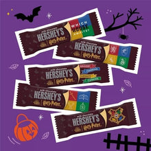 画像をギャラリービューアに読み込む, [2袋セット] ハロウィン限定 ハーシーズ ハロウィン チョコレート ハリーポッターコラボ スナックサイズ 1袋 約20個入り ミルクチョコレート 1袋 9.45oz 267g Hershey&#39;s

