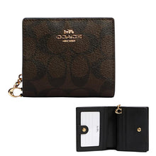 画像をギャラリービューアに読み込む, COACH 【 コーチ レディース / 二つ折り財布 C3309 / シグネチャー PVC スナップ ウォレット】
